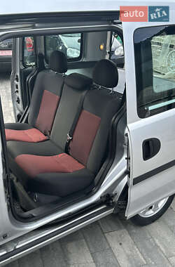 Минивэн Opel Combo 2005 в 