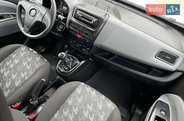 Минивэн Opel Combo 2013 в 