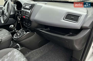 Минивэн Opel Combo 2013 в 