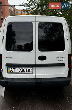Минивэн Opel Combo 2004 в 