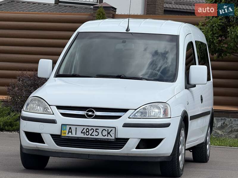 Opel Combo 2010