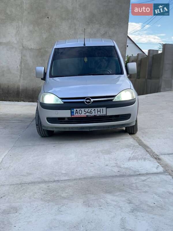 Opel Combo 2003