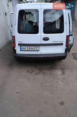 Минивэн Opel Combo 2005 в 