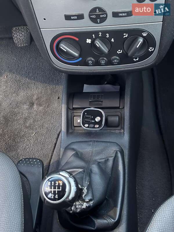Минивэн Opel Combo 2010 в Житомире