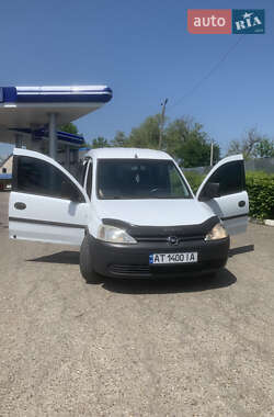 Минивэн Opel Combo 2005 в Хотине