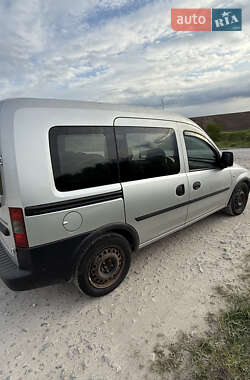 Минивэн Opel Combo 2011 в 