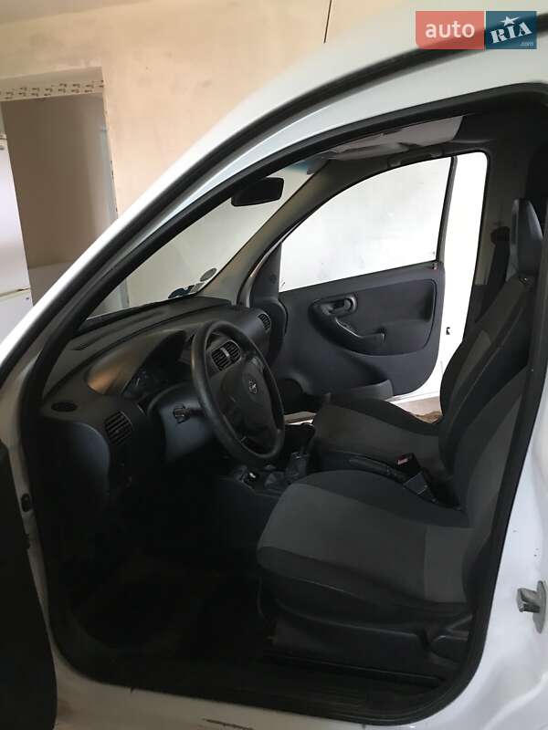 Вантажний фургон Opel Combo 2007 в Богородчанах фото 8 Вантажний фургон Opel Combo 2007 в Богородчанах