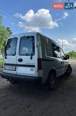 Минивэн Opel Combo 2006 в 