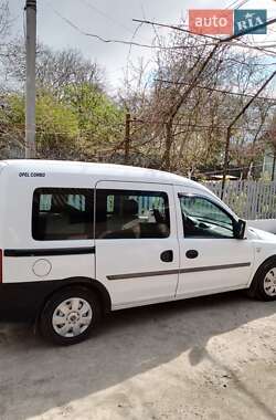 Мінівен Opel Combo 2004 в Здолбуніві