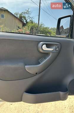 Минивэн Opel Combo 2010 в 