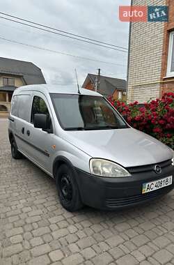 Вантажний фургон Opel Combo 2002 в Луцьку