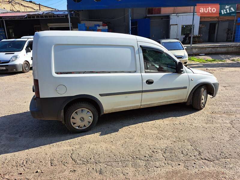 Рефрижератор Opel Combo 2003 в Киеве