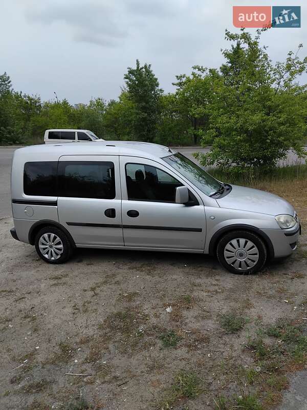 Opel Combo 2006