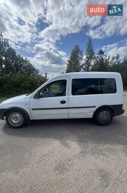 Минивэн Opel Combo 2005 в 