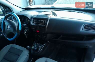 Грузовой фургон Opel Combo 2013 в 