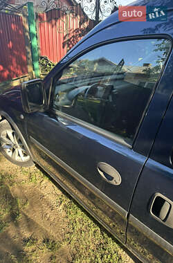 Минивэн Opel Combo 2011 в 
