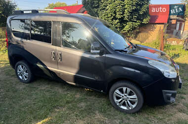 Минивэн Opel Combo 2012 в 