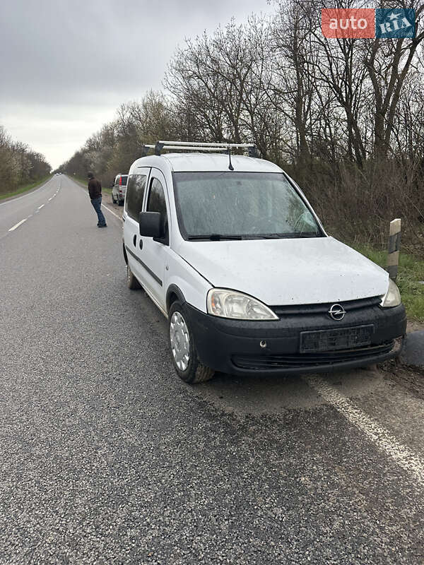 Мінівен Opel Combo 2008 в Чернівцях