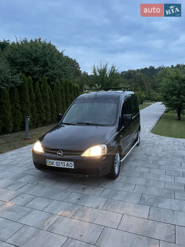 Минивэн Opel Combo 2008 в Бродах