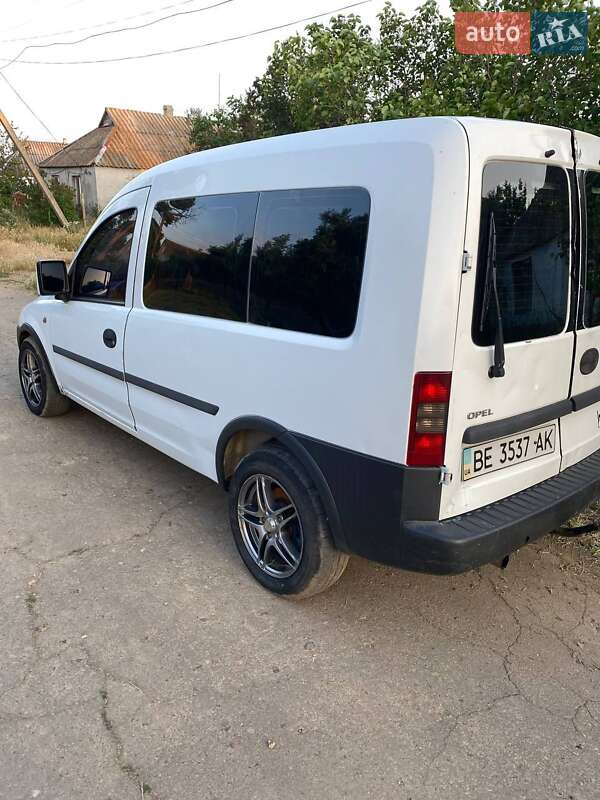 Минивэн Opel Combo 2005 в Николаеве