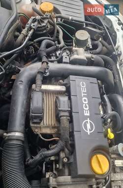Грузопассажирский фургон Opel Combo 2008 в 