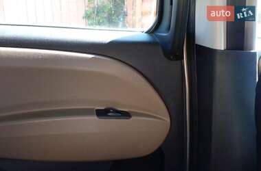 Минивэн Opel Combo 2012 в 