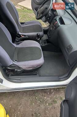 Минивэн Opel Combo 2006 в 