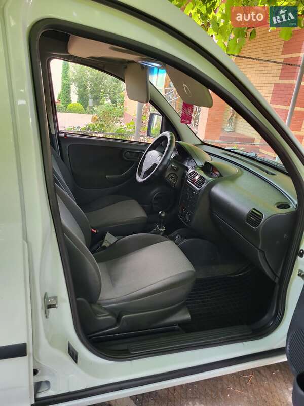 Минивэн Opel Combo 2006 в Смеле
