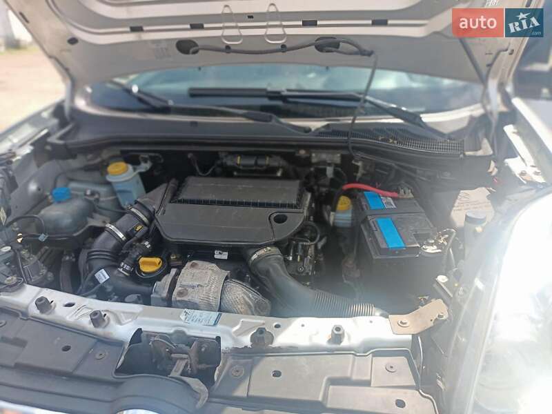 Вантажний фургон Opel Combo 2015 в Києві фото 11 Вантажний фургон Opel Combo 2015 в Києві