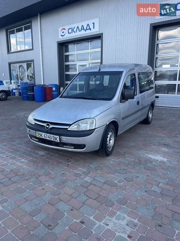 Opel Combo 2004