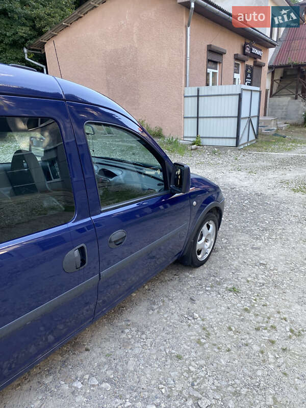 Минивэн Opel Combo 2010 в Галиче