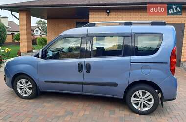 Минивэн Opel Combo 2011 в 