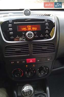 Мінівен Opel Combo 2013 в 