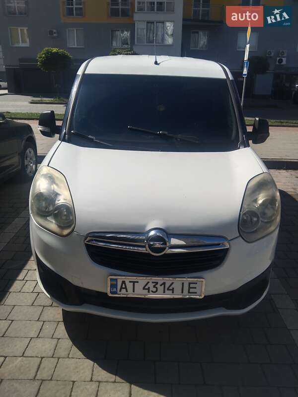 Opel Combo 2012