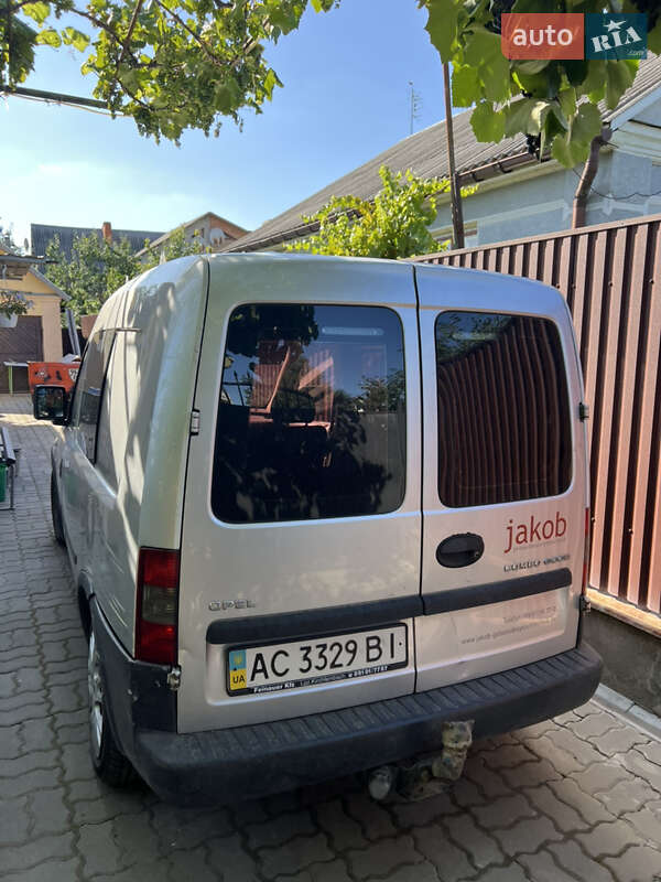 Минивэн Opel Combo 2009 в Луцке