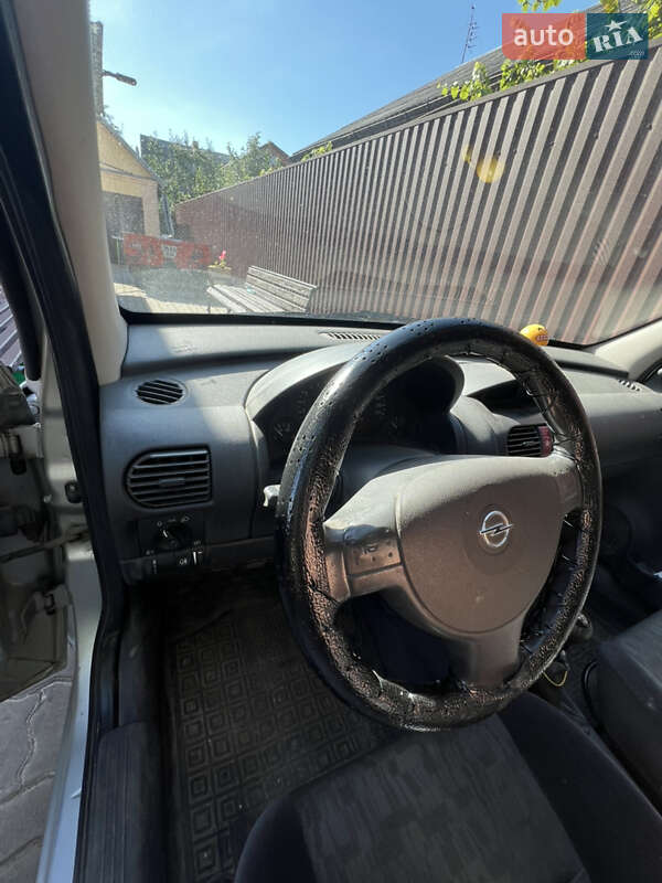 Минивэн Opel Combo 2009 в Луцке