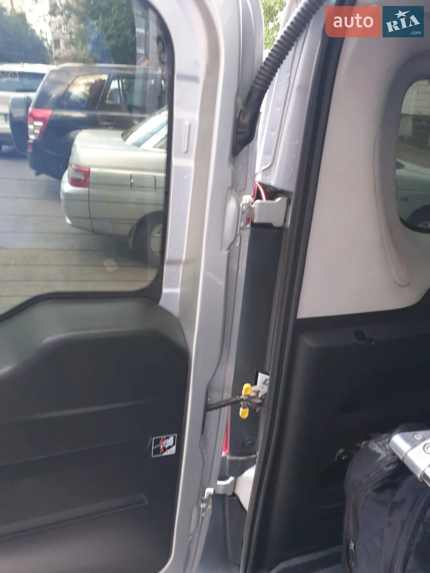 2015 Opel Combo - мініатюра 38