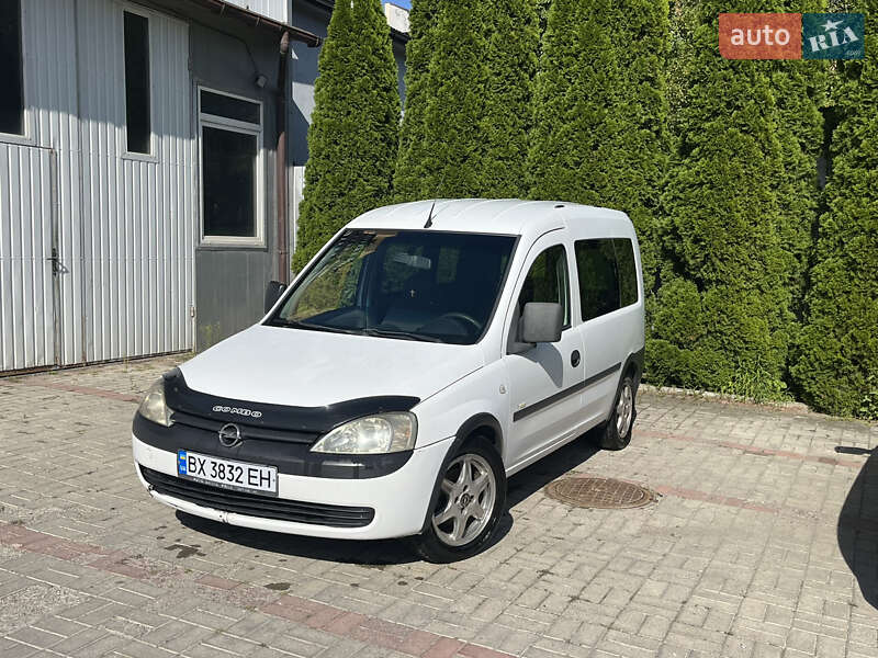 Минивэн Opel Combo 2002 в Каменец-Подольском