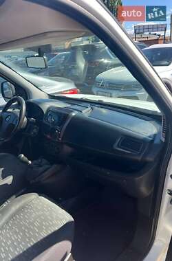 Грузовой фургон Opel Combo 2015 в 
