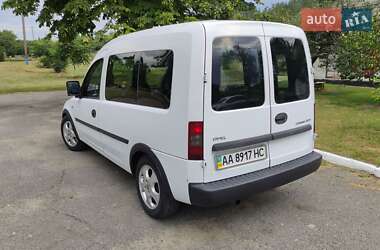 Минивэн Opel Combo 2009 в 