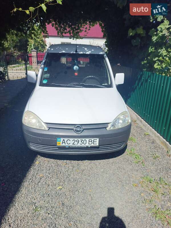 Минивэн Opel Combo 2006 в 