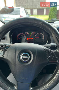 Грузовой фургон Opel Combo 2012 в 