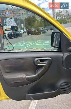Минивэн Opel Combo 2006 в 