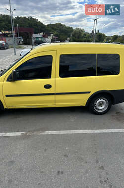 Минивэн Opel Combo 2006 в 