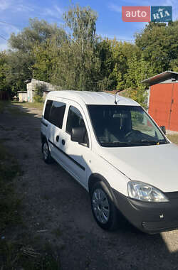 Мінівен Opel Combo 2006 в Чернівцях