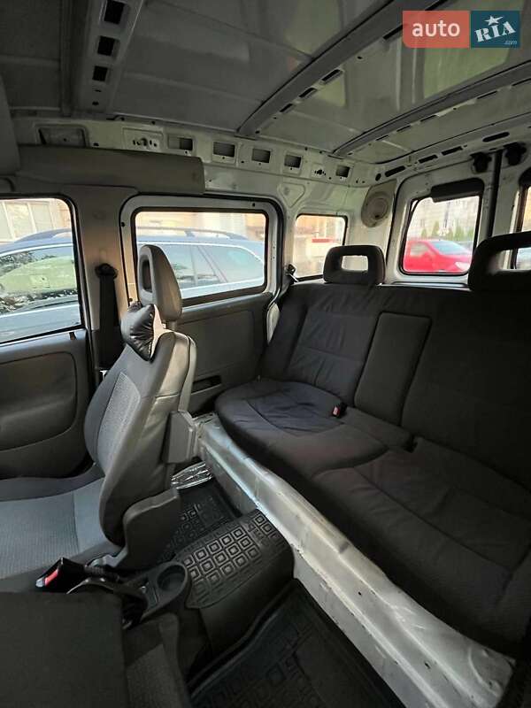 Минивэн Opel Combo 2006 в Владимире