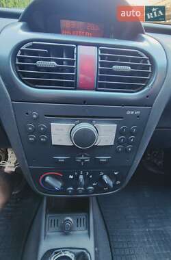 Грузовой фургон Opel Combo 2008 в 