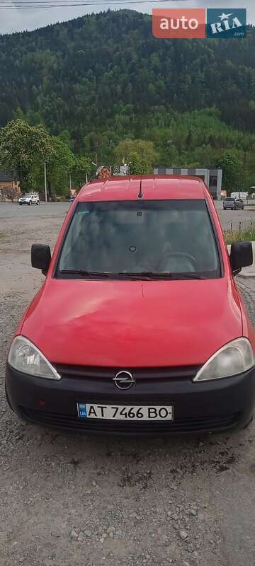 Минивэн Opel Combo 2005 в 