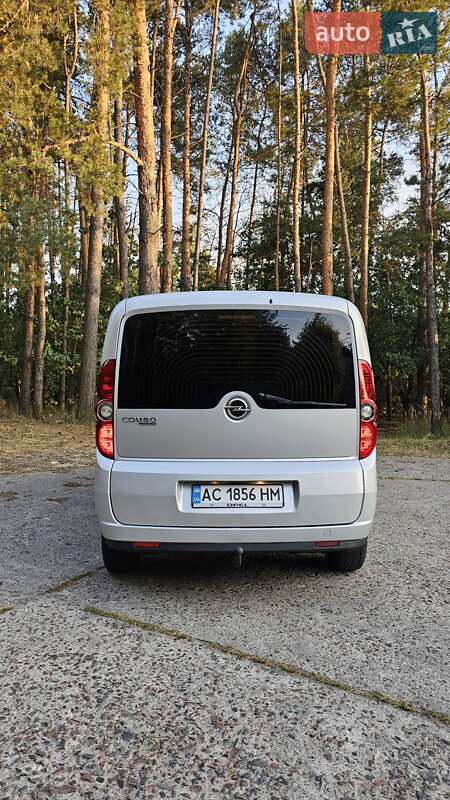 Минивэн Opel Combo 2012 в Ковеле
