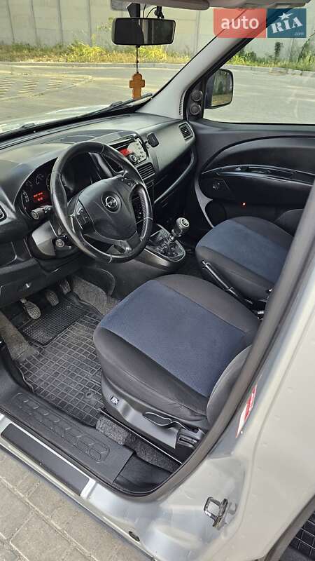 Минивэн Opel Combo 2012 в Ковеле